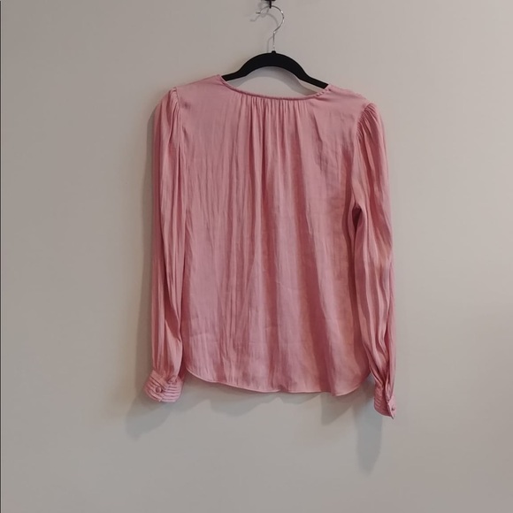Banana Republic Soft Satin V-Neck Blouse-XS - Picture 7 of 9